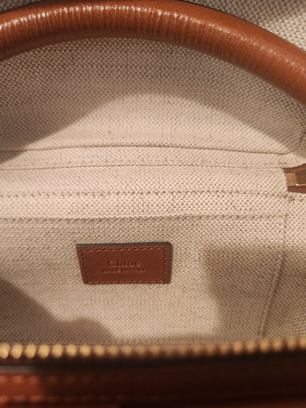 Chloé Camera Small Shoulder Bag - Picture 6 of 8